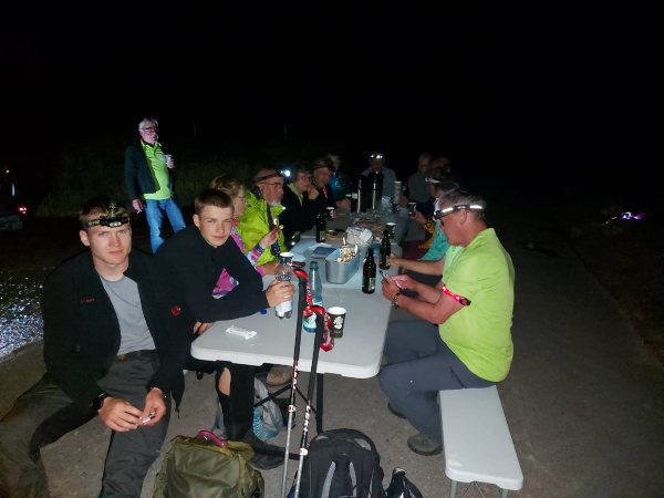 Nächtliche Versorgungsrast